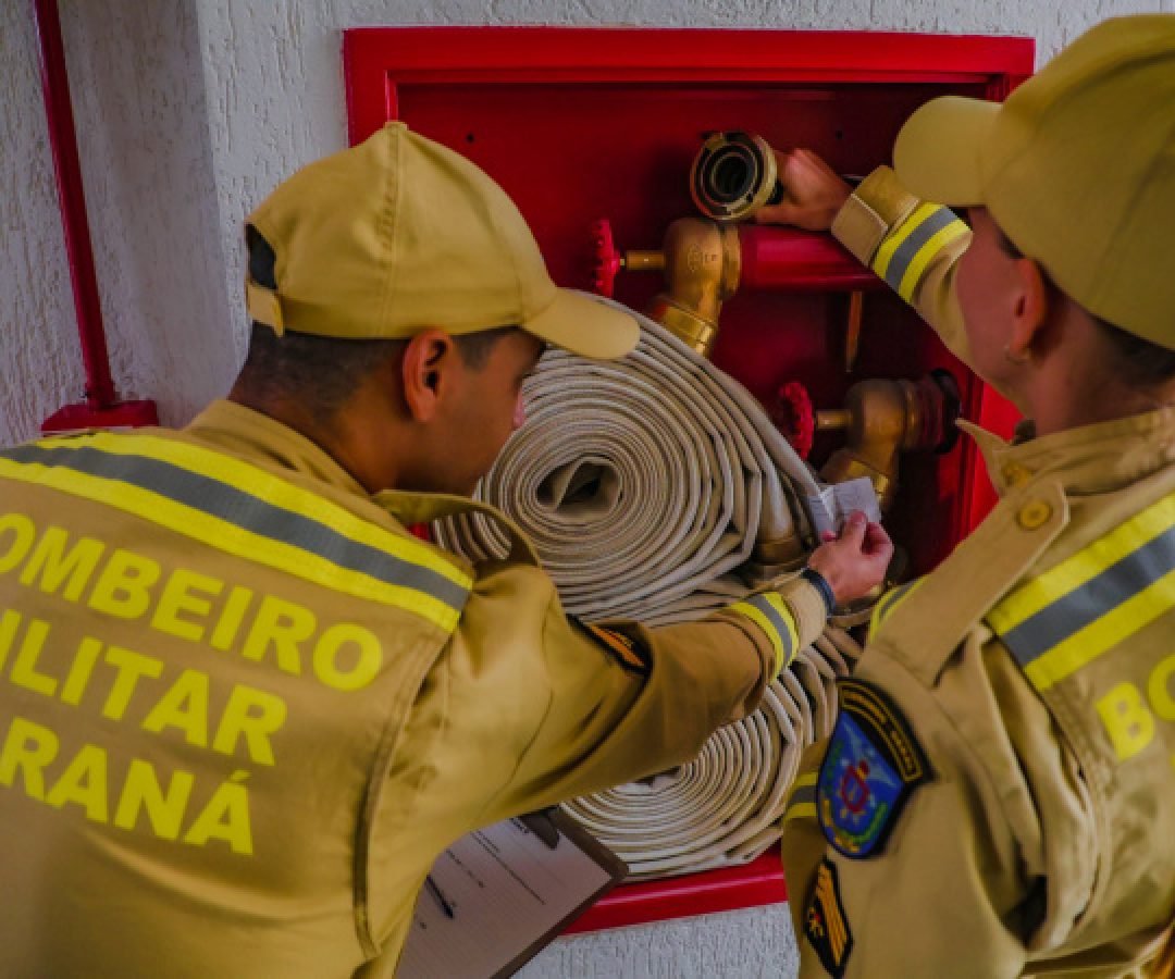 Corpo de Bombeiros do Paraná atualiza regras de prevenção contra incêndios