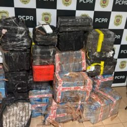 PCPR encontra 734 kg de maconha em carreta que quase bateu em viatura policial