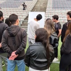 Com modelo usado na Olimpíada, mutirão de emprego reúne 130 jovens em Curitiba