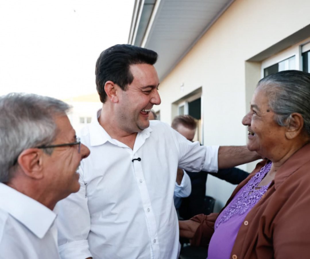 Governador destaca atendimento à terceira idade em visita ao Condomínio do Idoso de Cascavel