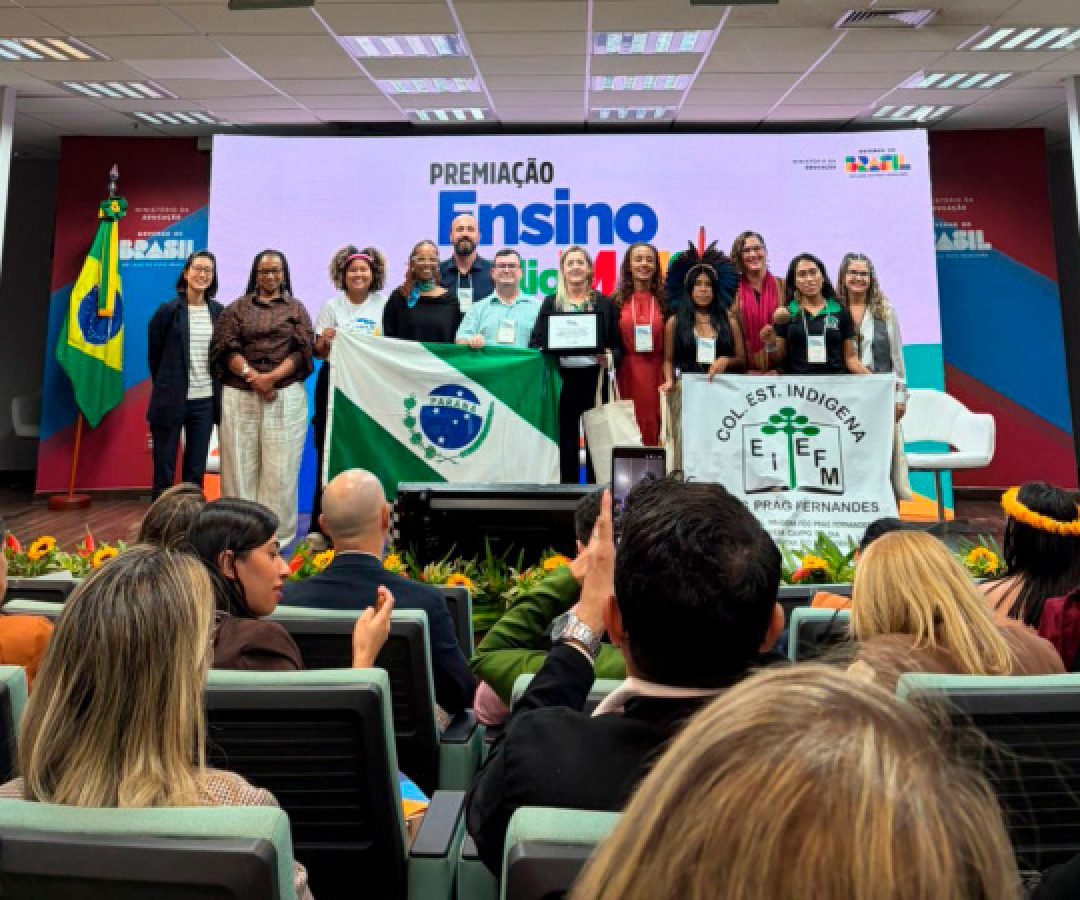 Colégio indígena do Paraná é reconhecido por ações de permanência no ensino noturno