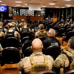 Forças de segurança e MPPR deflagram operação com 559 mandados contra integrantes de facção criminosa